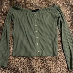 Long sleeve shirt from Derek🤍heart